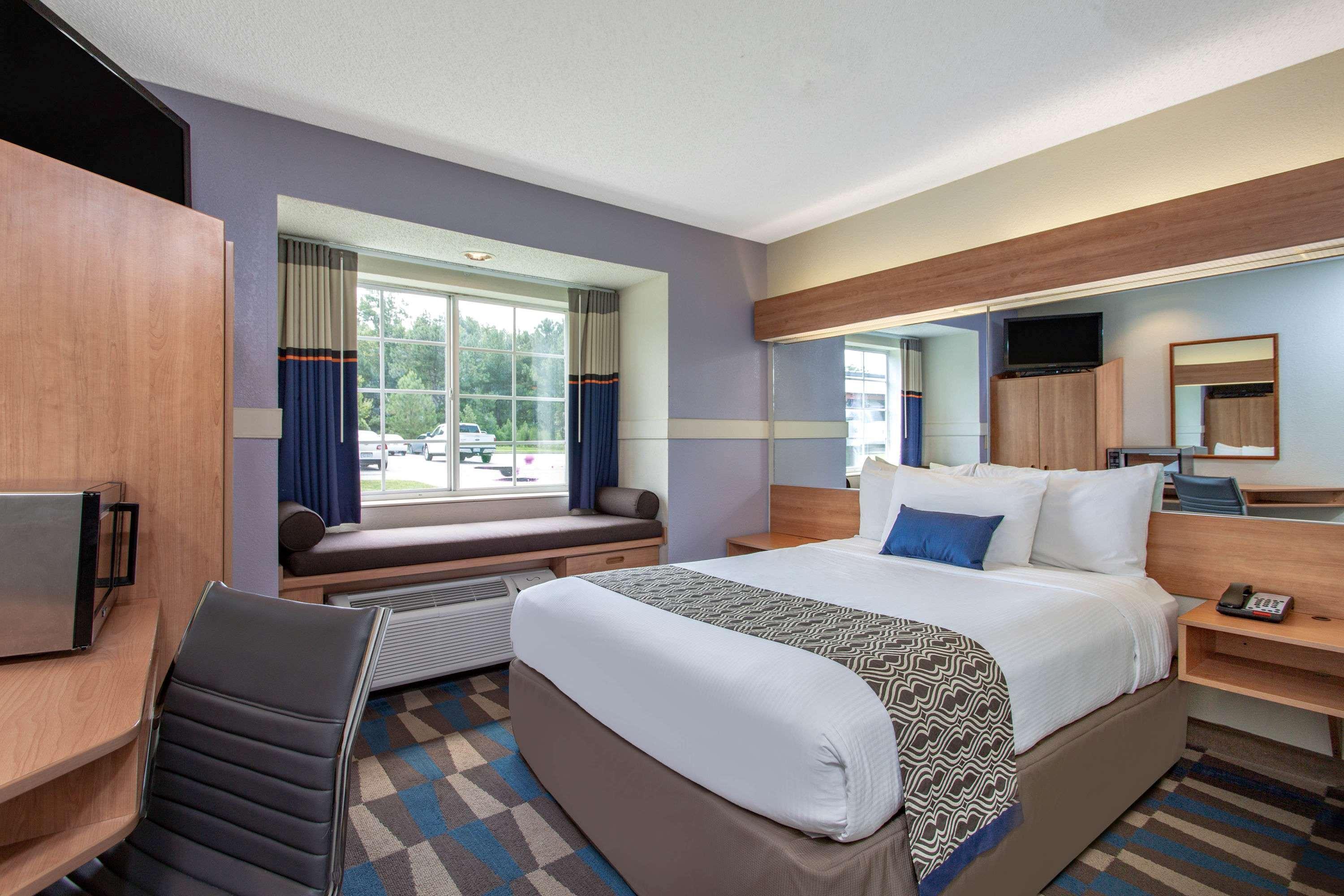 Microtel Inn & Suites By Wyndham Lillington/Campbell University Exteriör bild