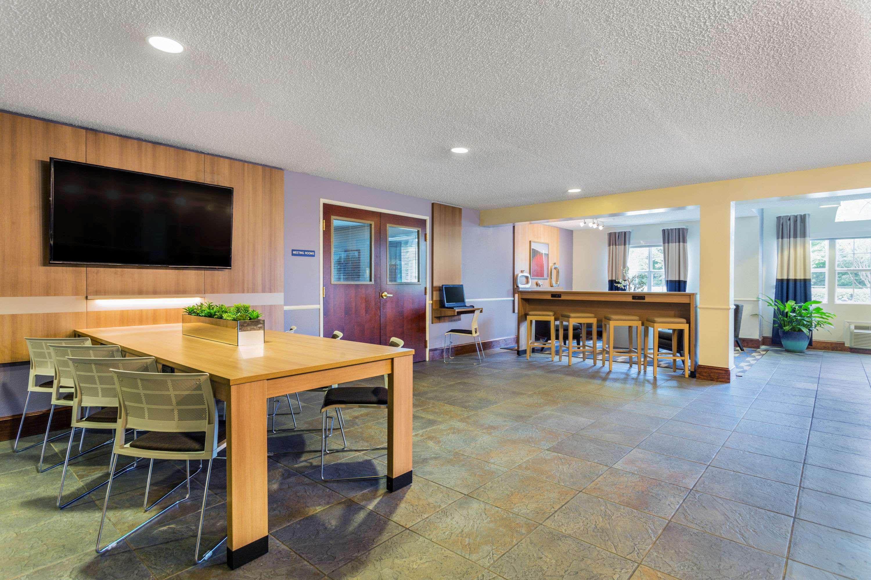 Microtel Inn & Suites By Wyndham Lillington/Campbell University Exteriör bild